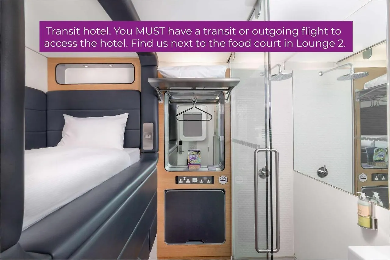 YOTELAIR Amsterdam Schiphol Transit Hotel Amsterdam Airport Schiphol Niederlande