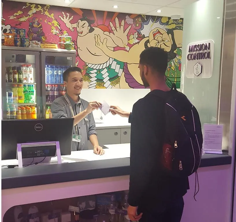 YOTELAIR Amsterdam Schiphol Transit Hotel Amsterdam Airport Schiphol